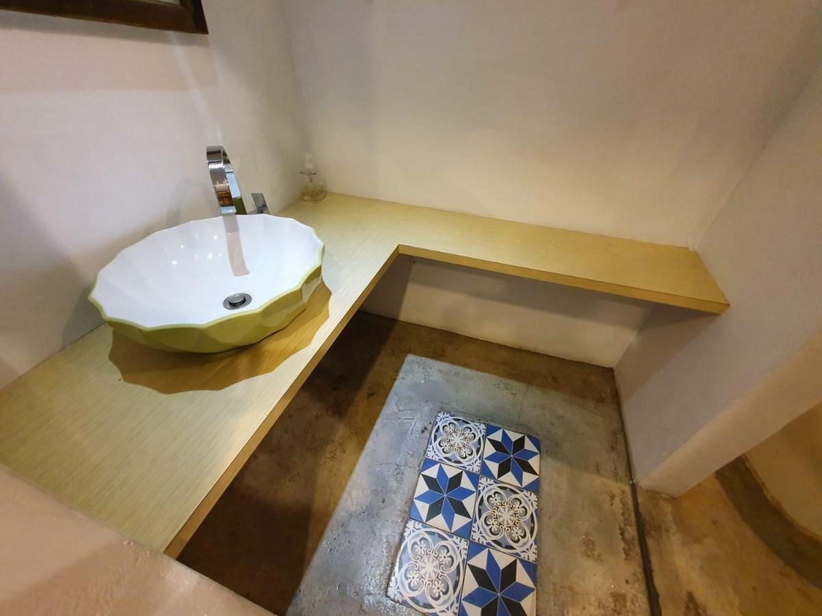 Honey House Tainan Bed & Breakfast Exterior photo